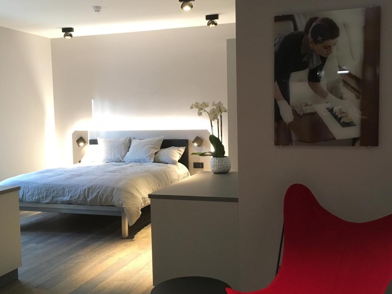 Airfield - Airport Hotel Sandweiler Kültér fotó